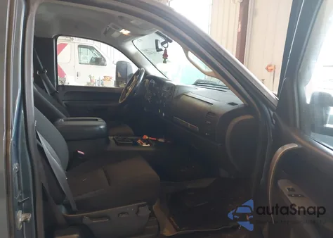 2010 Chevrolet Silverado 1500 Lt из США, поврежденный, VIN 1GCYKSE28AZ105420